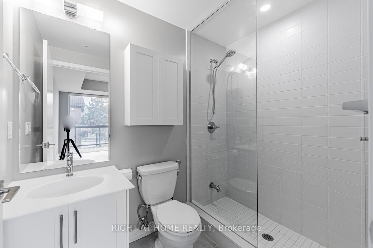 Photo 20 of Unit 215, 50 Ann Street, Caledon, Bolton West — HOMEH