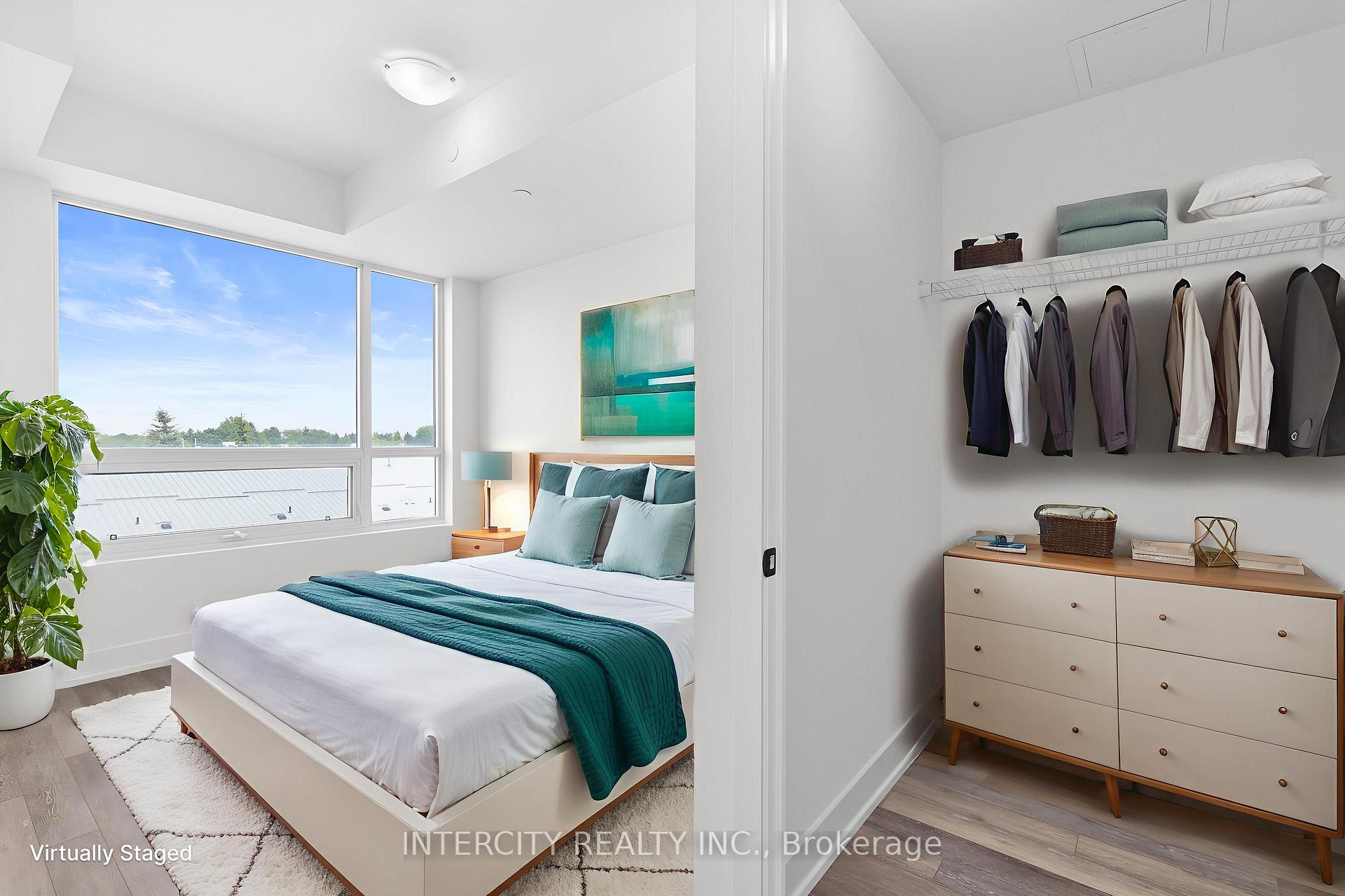 Photo 12 of Unit 344, 2075 King Road, King, King City — HOMEH