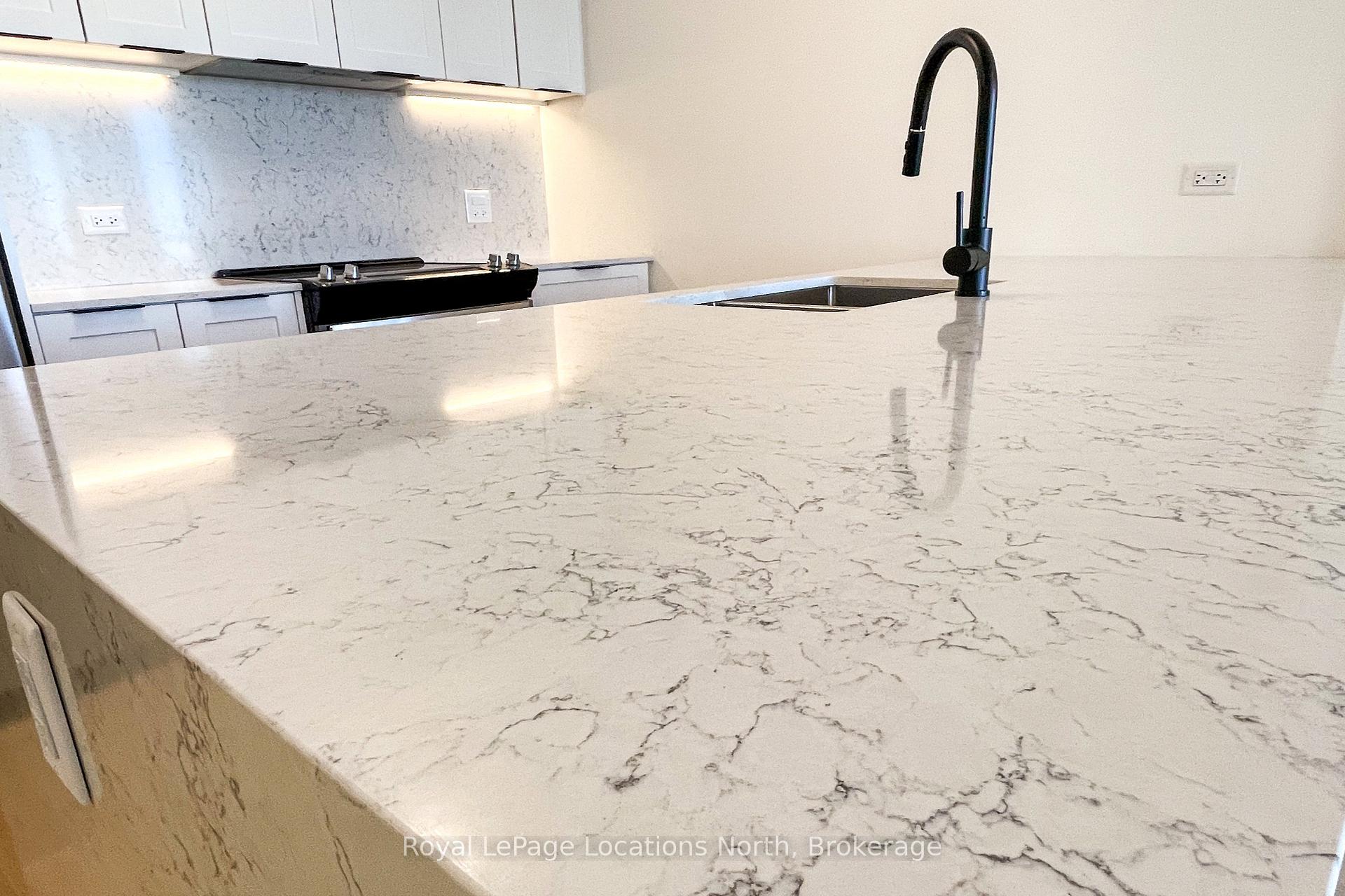 Photo 38 of Unit 303, 31 Huron Street, Collingwood — HOMEH