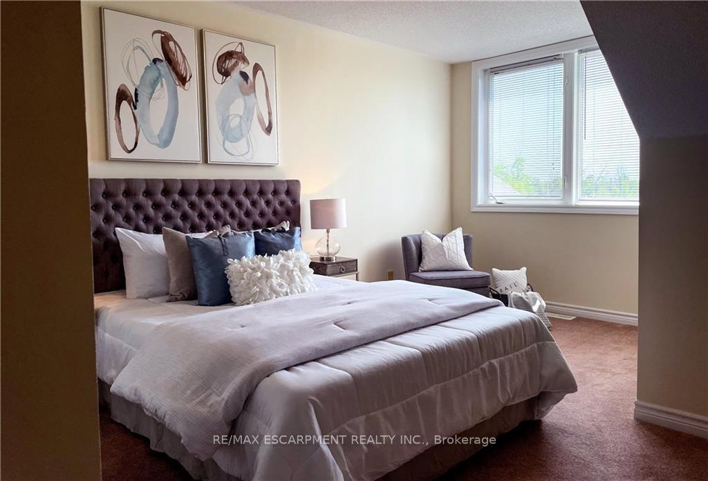 Photo 32 of Unit 302, 8 Brandy Lane, Collingwood — HOMEH