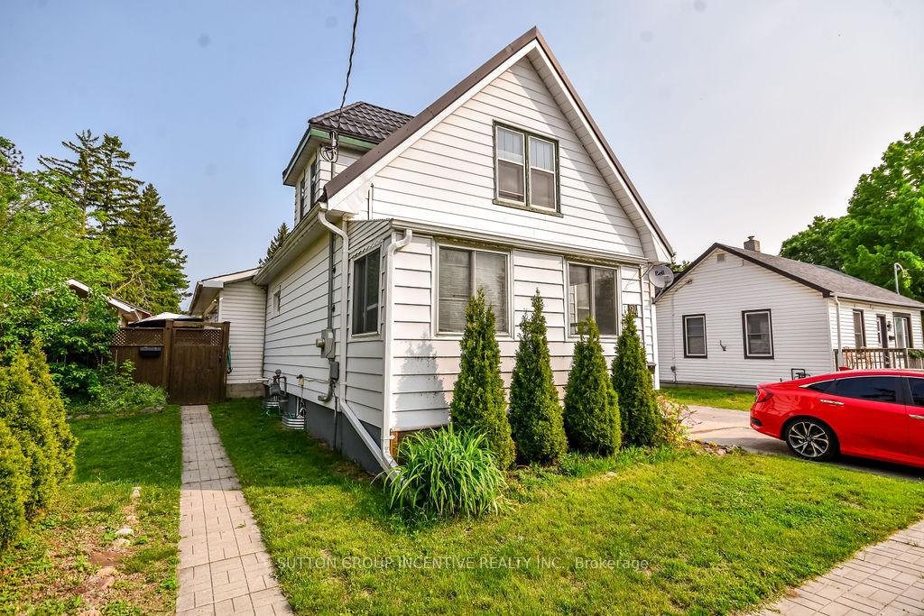 Photo 5 of 24 Henry Street, Barrie, Queen's Park — HOMEH