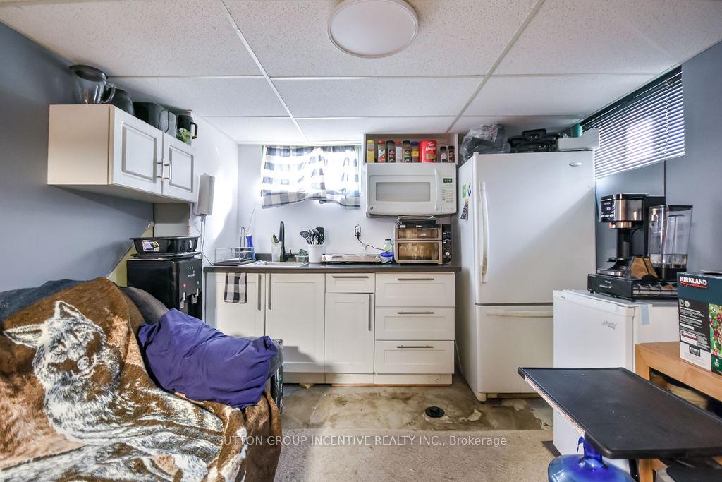 Photo 43 of 24 Henry Street, Barrie, Queen's Park — HOMEH
