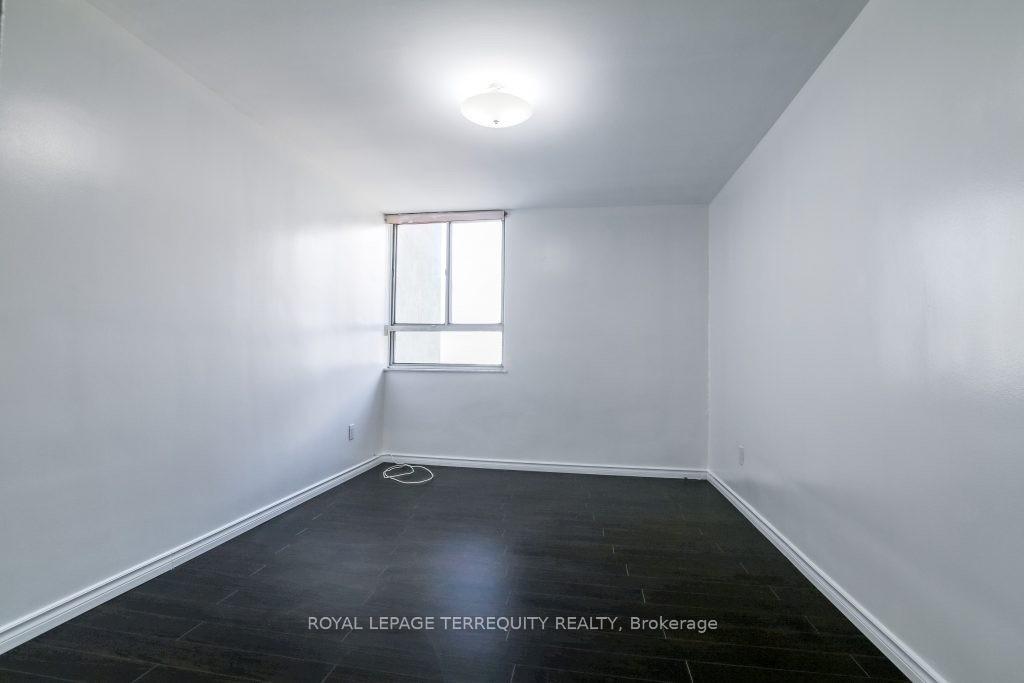 Photo 1 of Unit 1512, 5 Massey Square, Toronto, Crescent Town — HOMEH