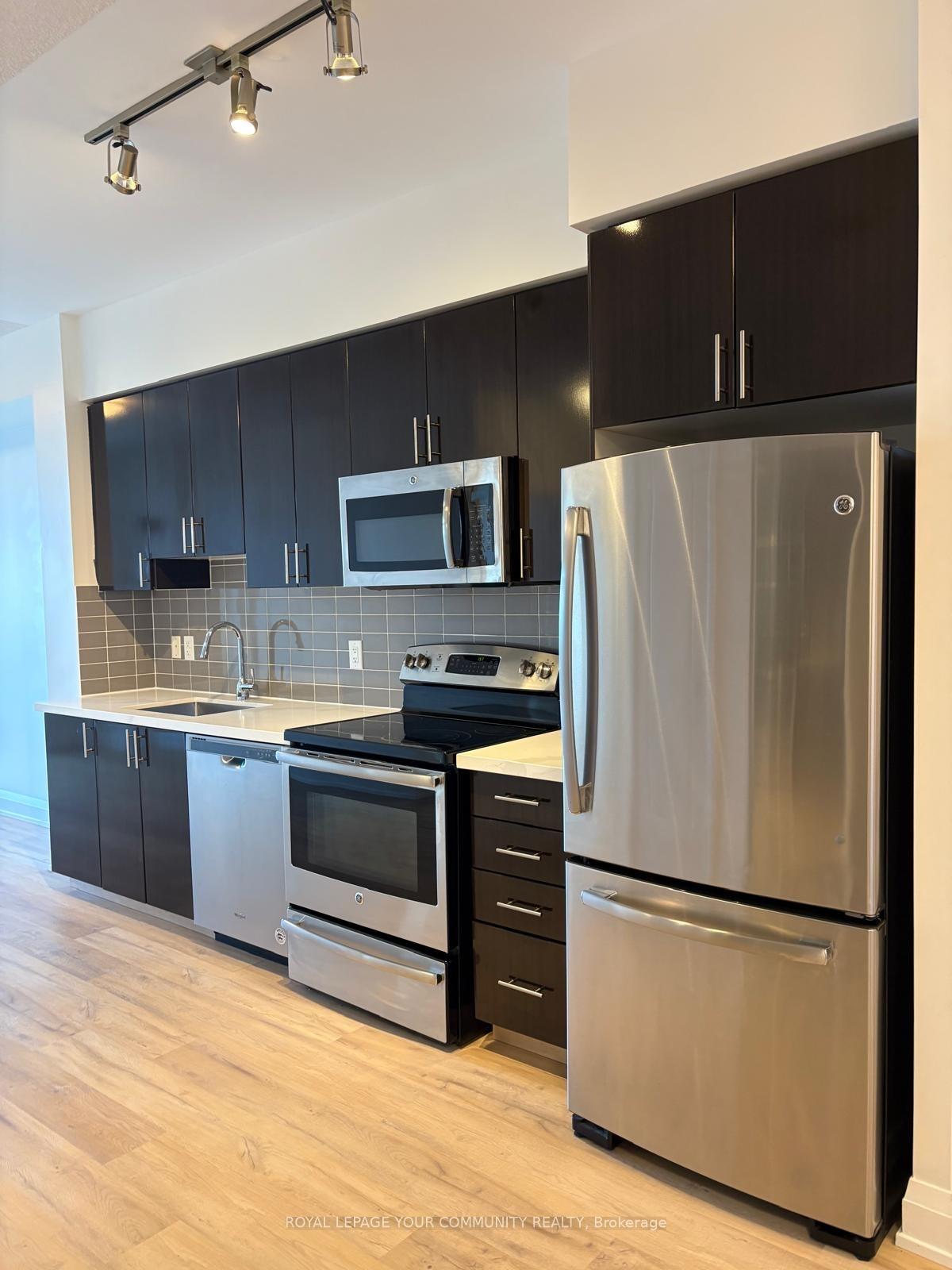 Photo 18 of Unit 1606, 7171 Yonge Street, Markham, Grandview — HOMEH