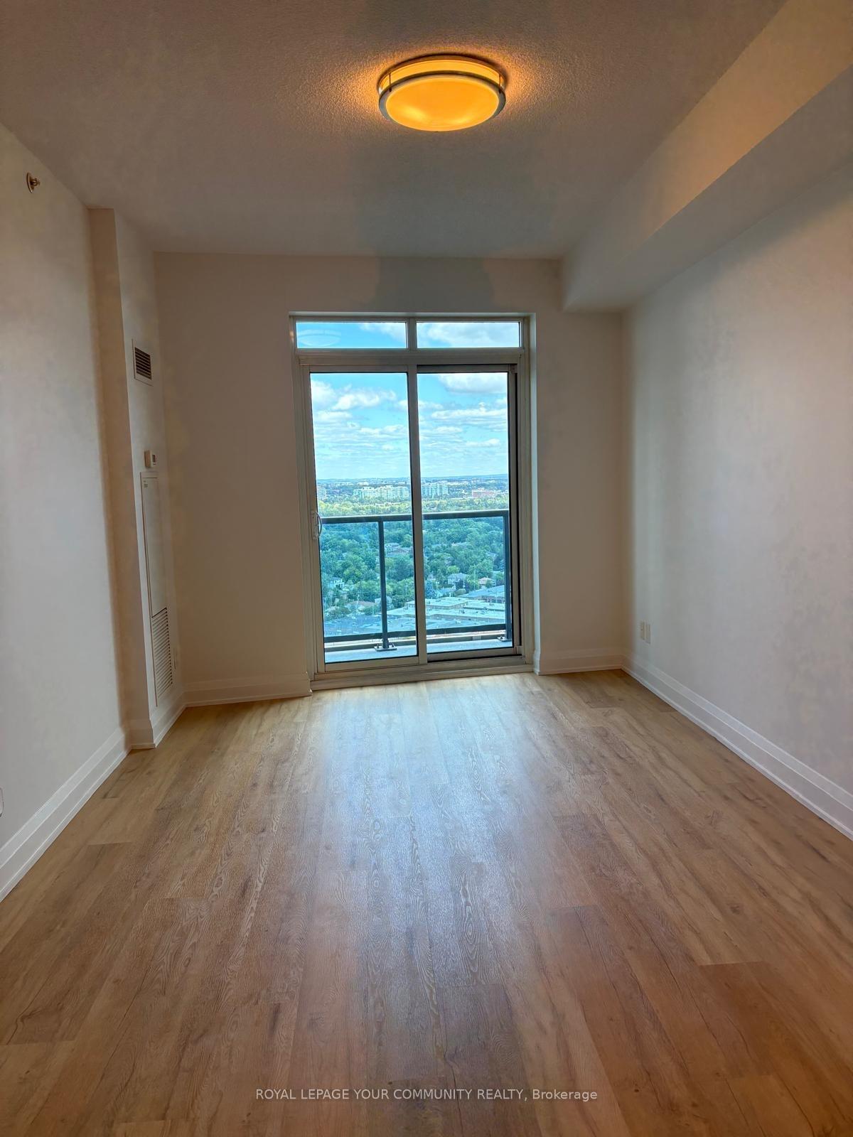 Photo 5 of Unit 1606, 7171 Yonge Street, Markham, Grandview — HOMEH