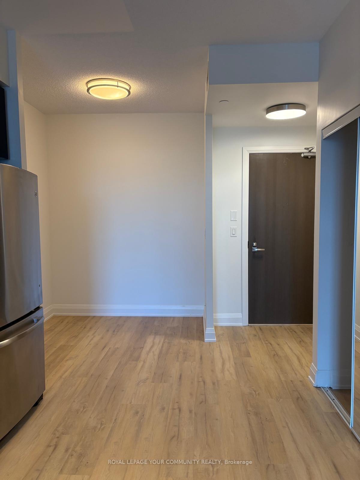 Photo 6 of Unit 1606, 7171 Yonge Street, Markham, Grandview — HOMEH