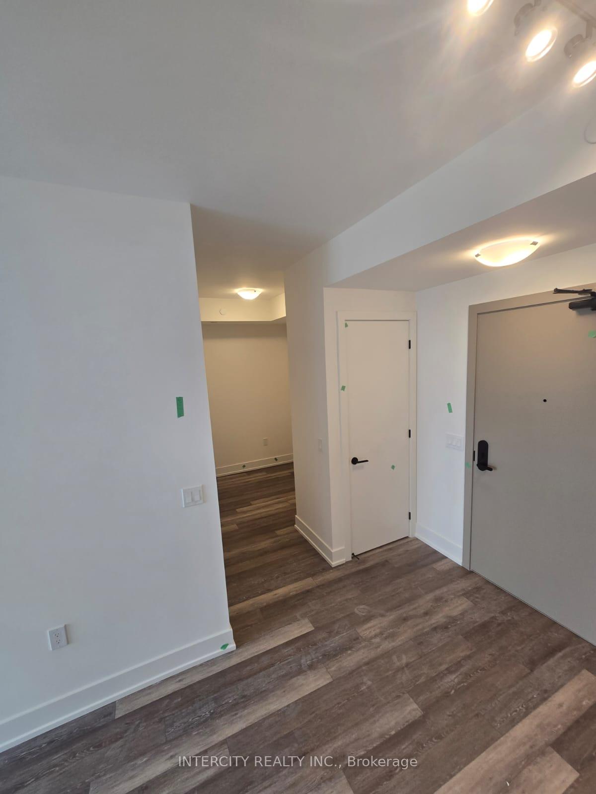 Photo 4 of Unit 433, 2075 King Road, King, King City — HOMEH