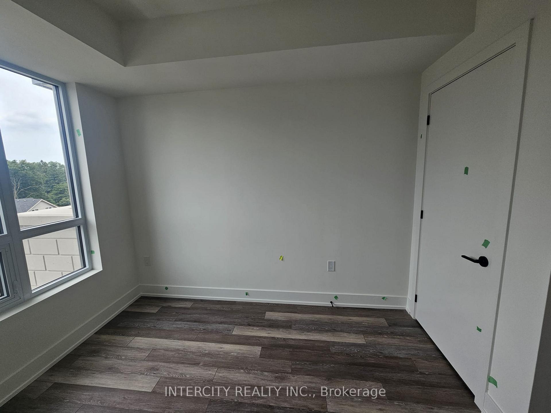 Photo 10 of Unit 433, 2075 King Road, King, King City — HOMEH