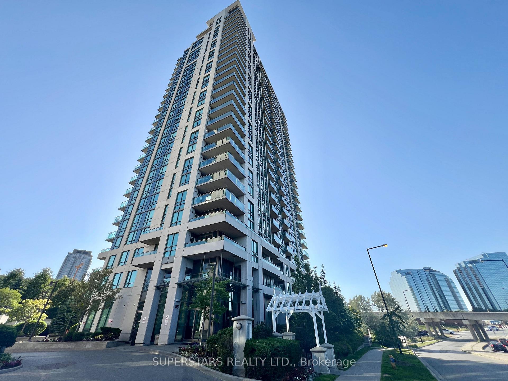 Front of Unit 1506, 88 Grangeway Avenue