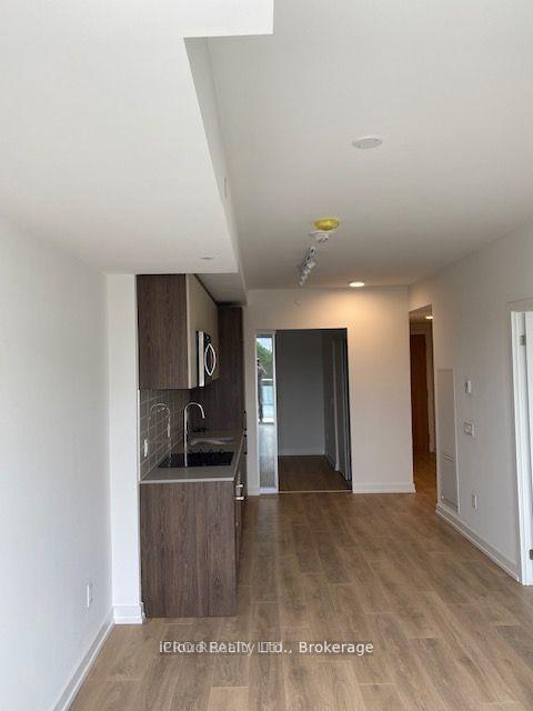 Photo 6 of Unit 721, 150 Logan Avenue, Toronto, South Riverdale — HOMEH