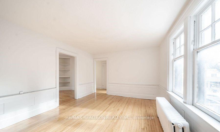 Photo 5 of Unit 56, 8 Kingston Road, Toronto, Woodbine Corridor — HOMEH