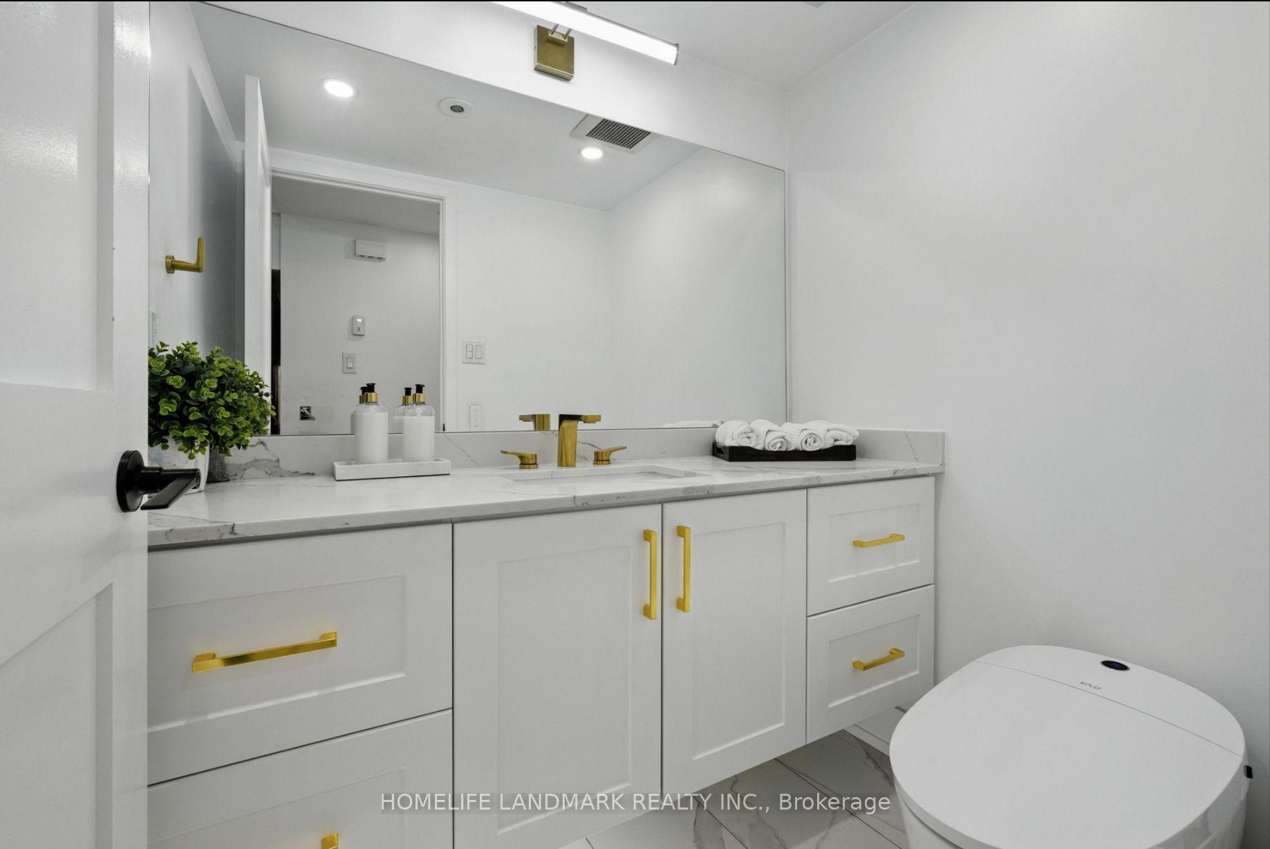 Photo 24 of 2 Kay Macpherson Lane, Toronto, South Riverdale — HOMEH