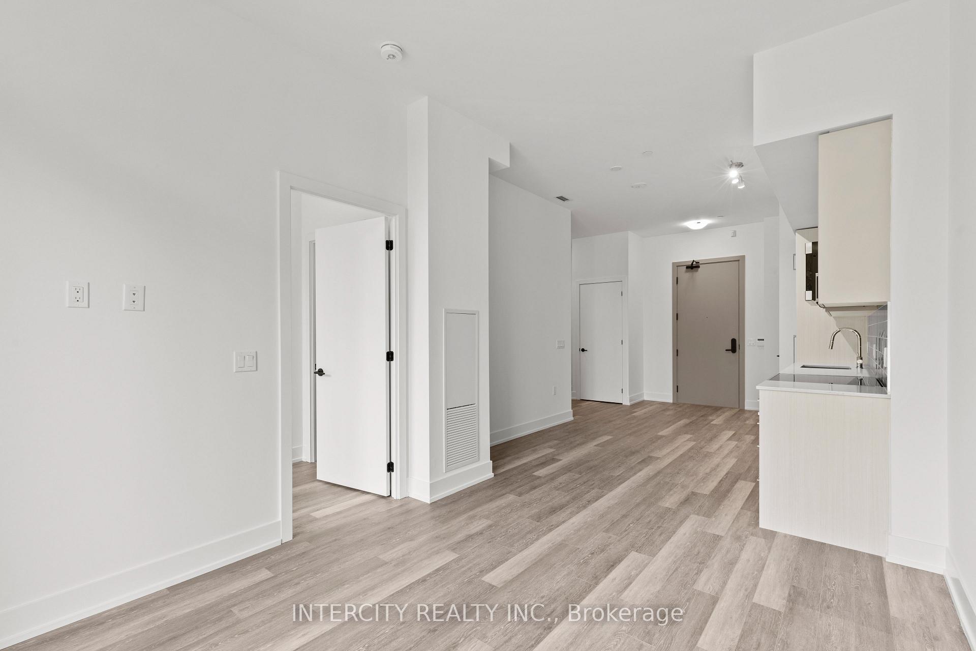 Photo 7 of Unit 120, 2075 King Road, King, King City — HOMEH