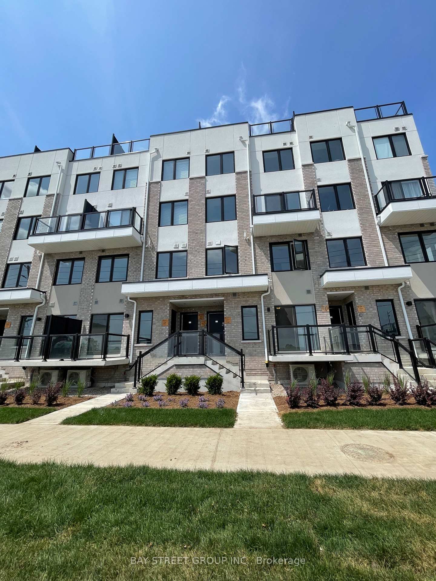 Front of Unit 203, 1695 Dersan Street
