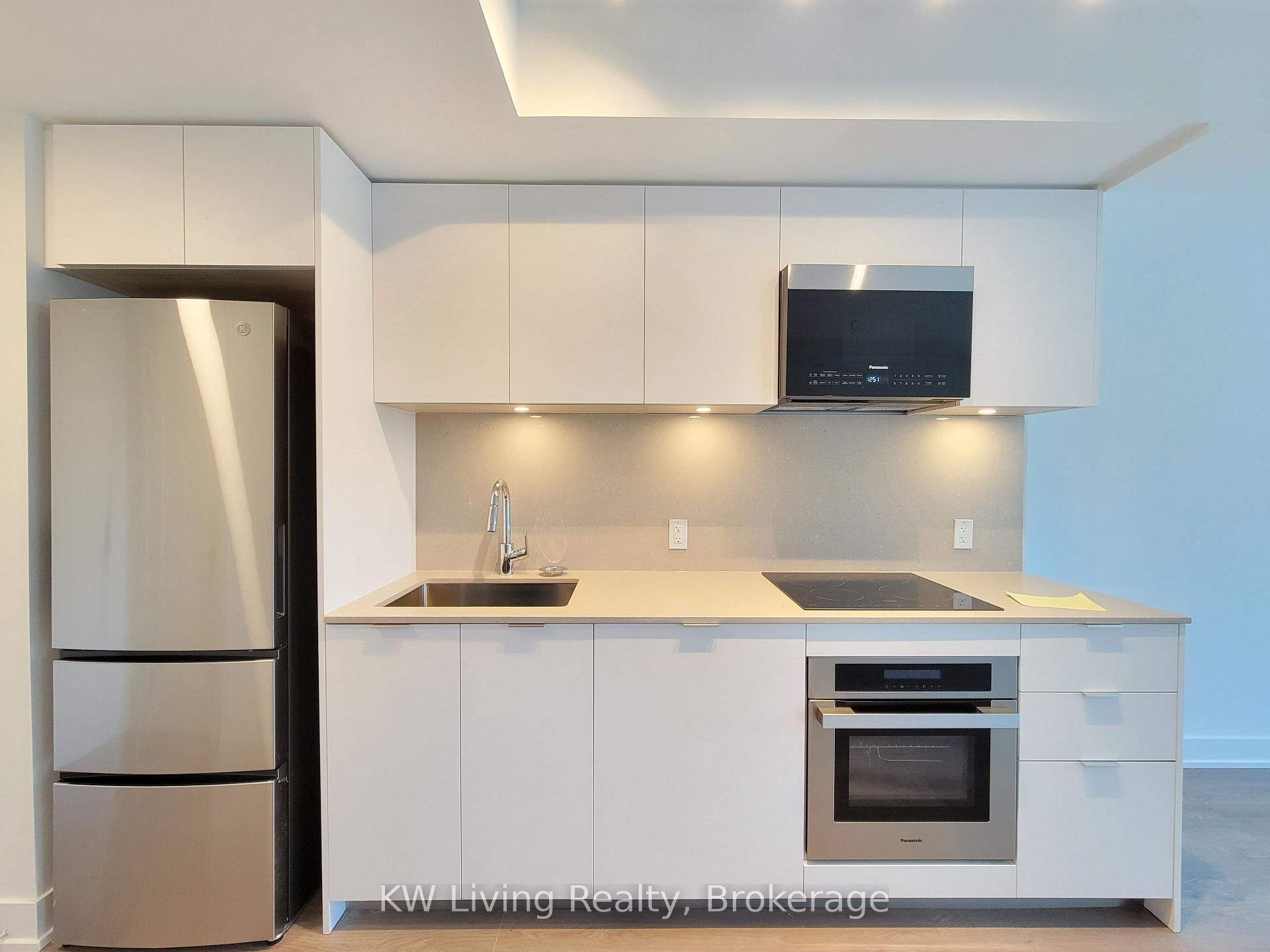Photo 9 of Unit 615, 8 Cedarland Drive, Markham, Unionville — HOMEH