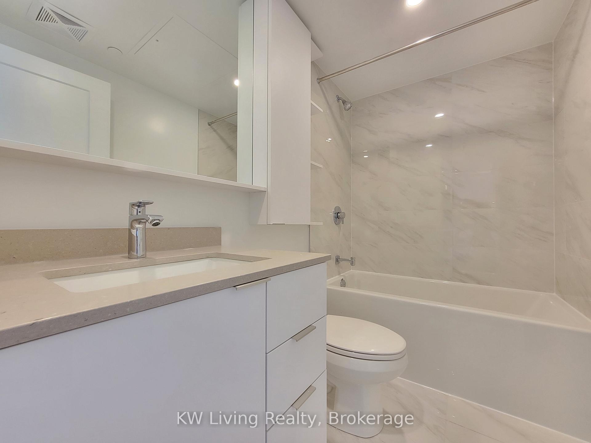 Photo 4 of Unit 615, 8 Cedarland Drive, Markham, Unionville — HOMEH