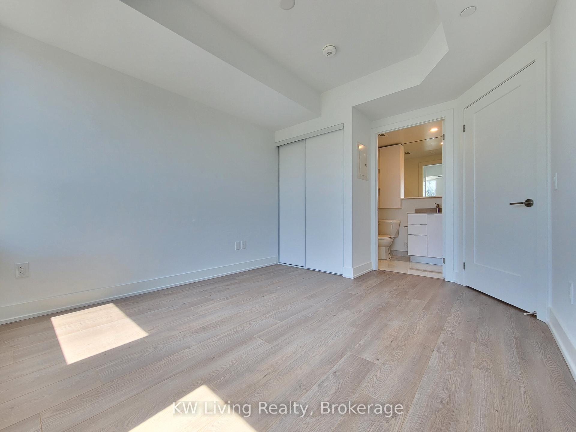 Photo 11 of Unit 615, 8 Cedarland Drive, Markham, Unionville — HOMEH
