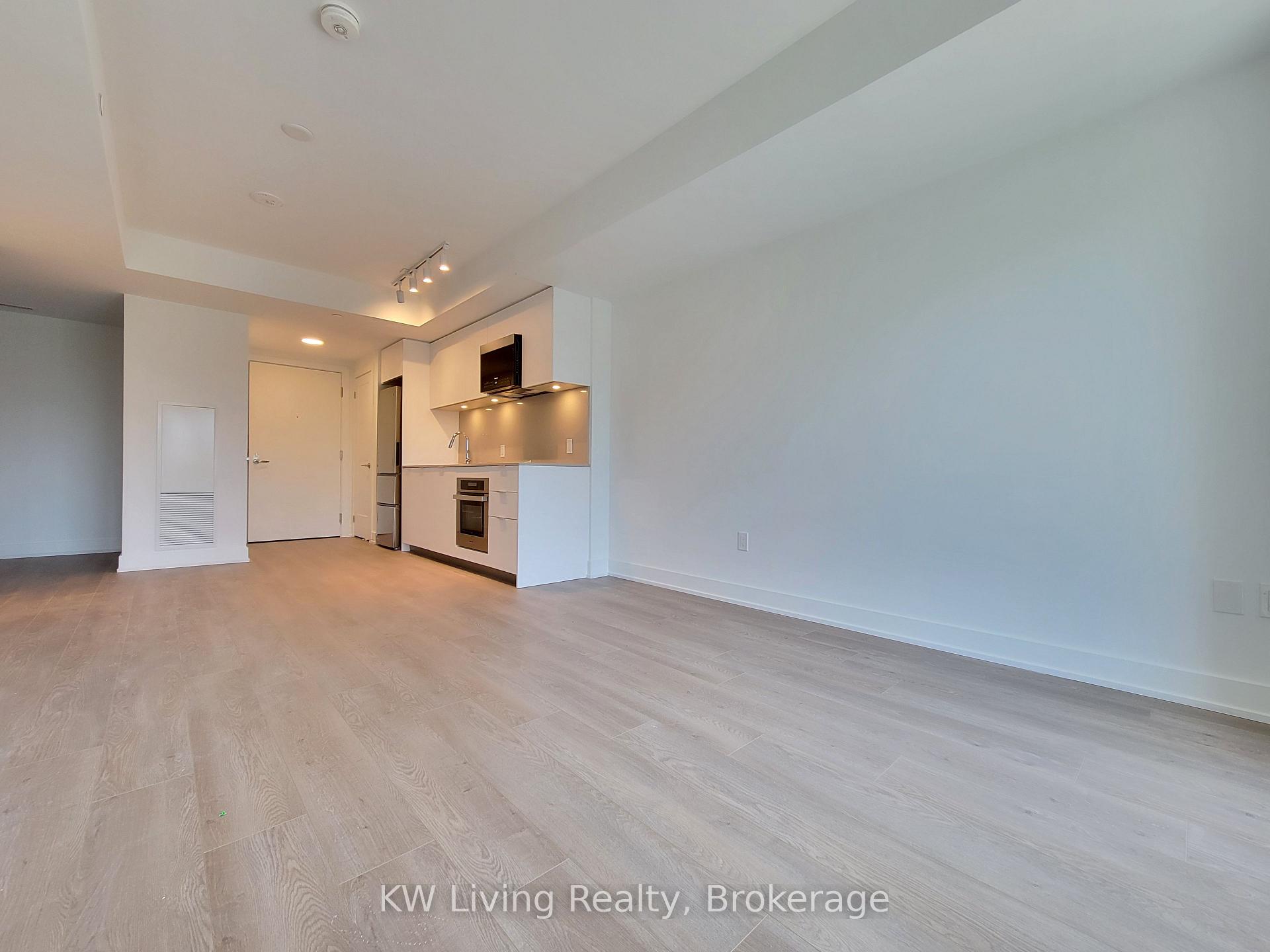 Photo 5 of Unit 615, 8 Cedarland Drive, Markham, Unionville — HOMEH