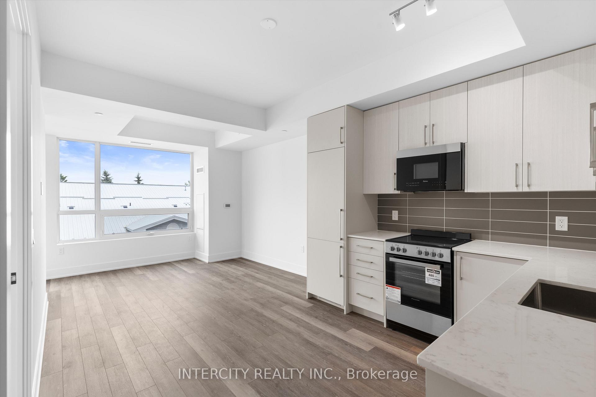 Photo 13 of Unit 243, 2075 King Road, King, King City — HOMEH
