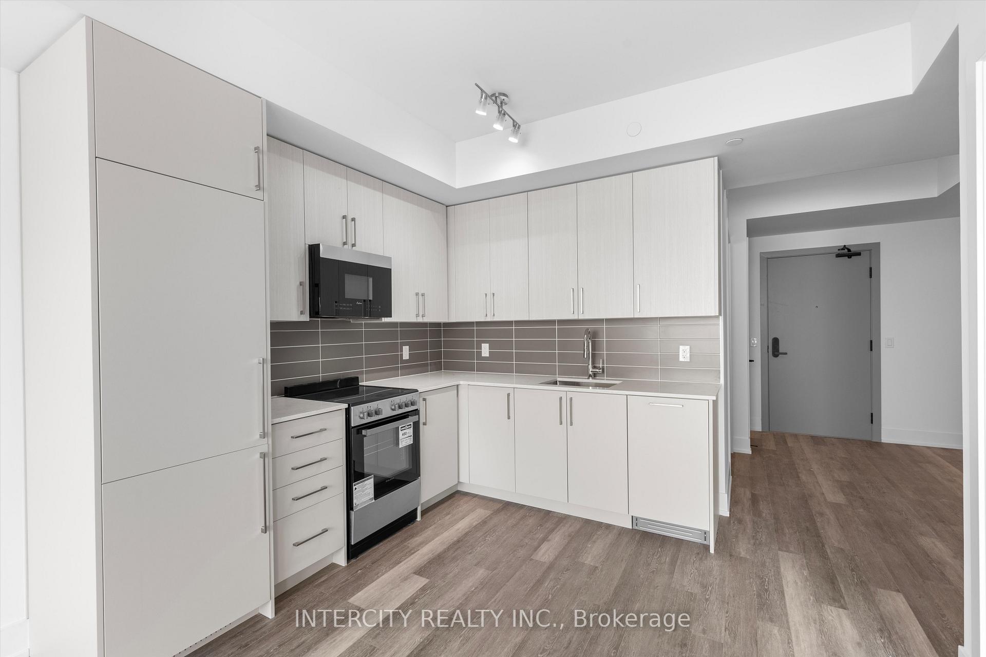 Photo 9 of Unit 243, 2075 King Road, King, King City — HOMEH