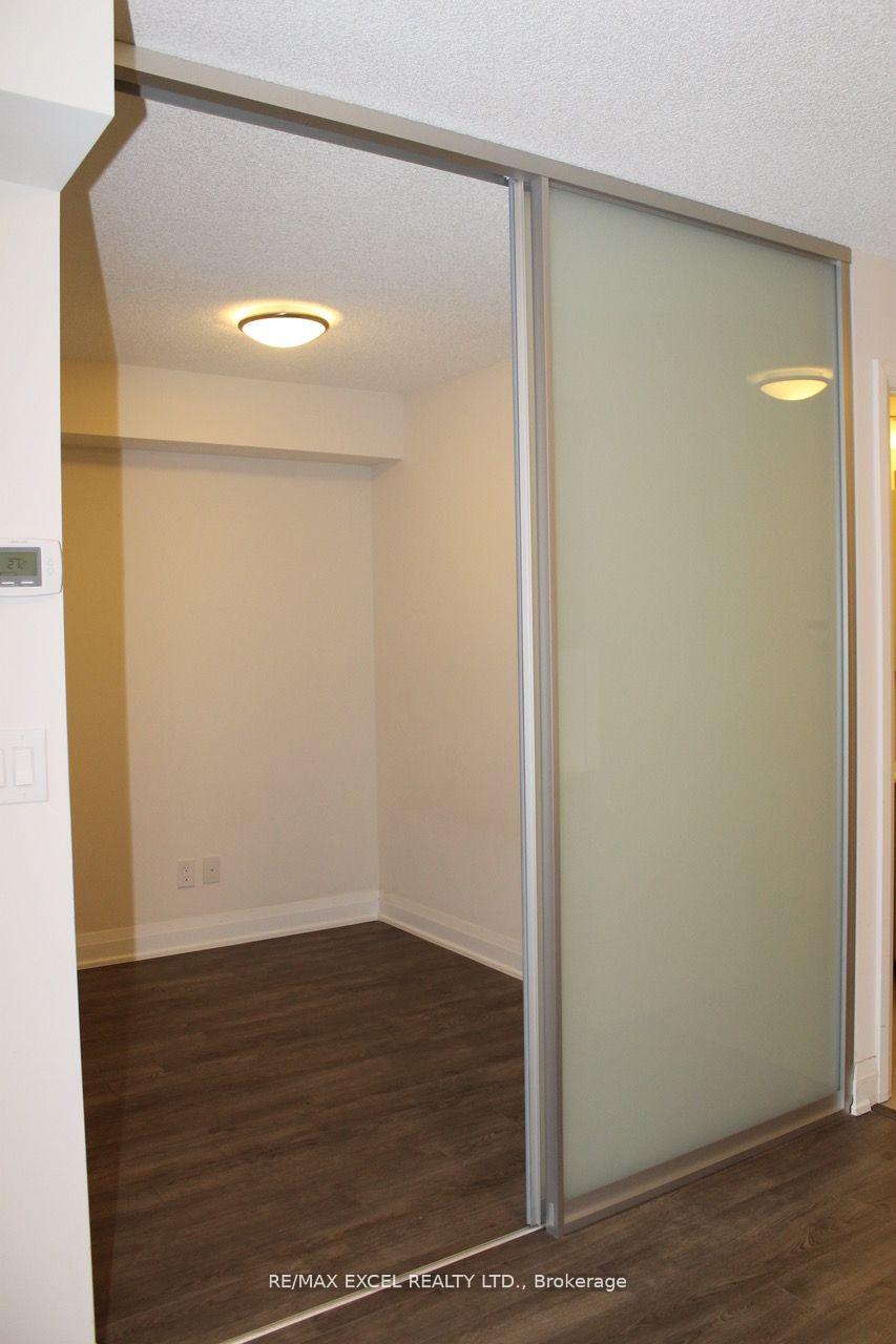 Photo 3 of Unit 607, 18 Uptown Drive, Markham, Unionville — HOMEH