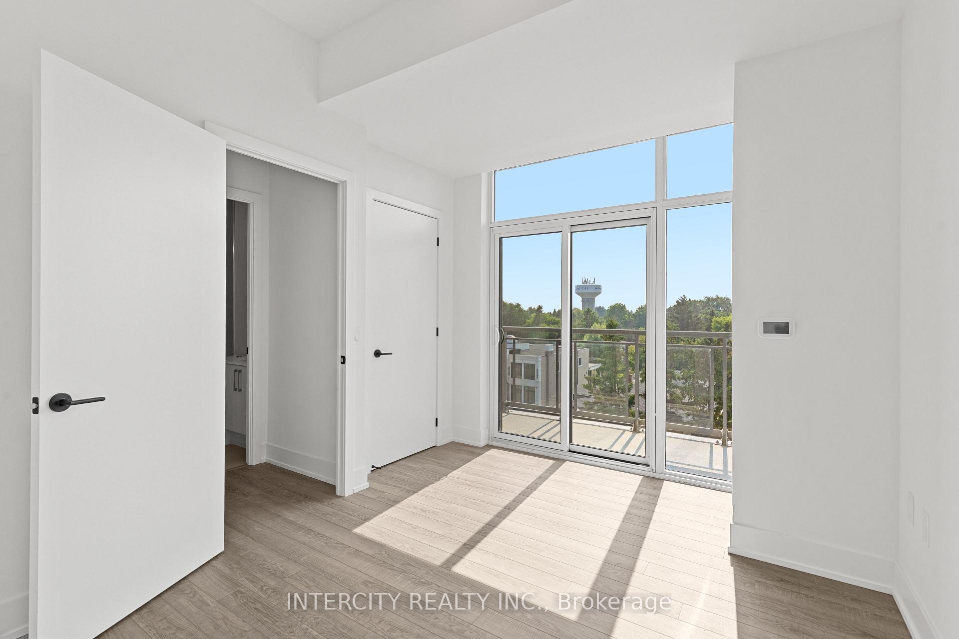Photo 12 of Unit 516, 2075 King Road, King, King City — HOMEH