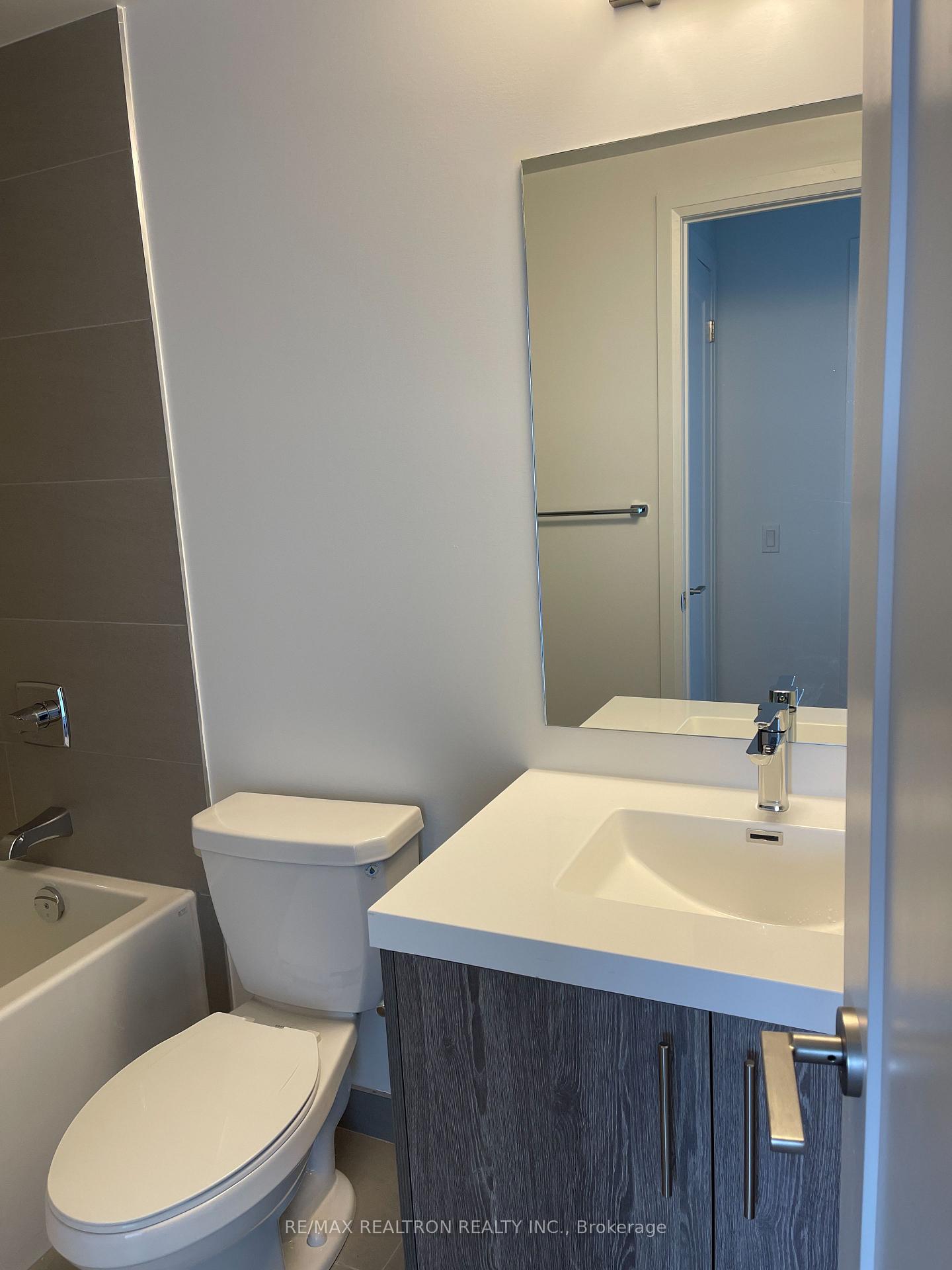 Photo 2 of Unit 2511, 286 Main Street, Toronto, East End-Danforth — HOMEH