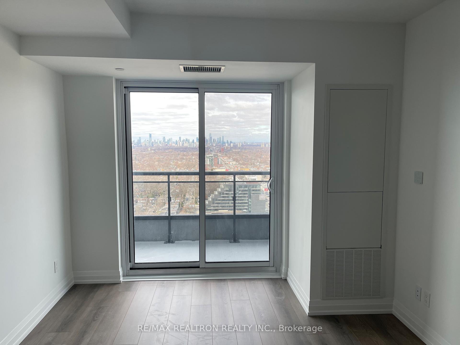 Photo 4 of Unit 2511, 286 Main Street, Toronto, East End-Danforth — HOMEH