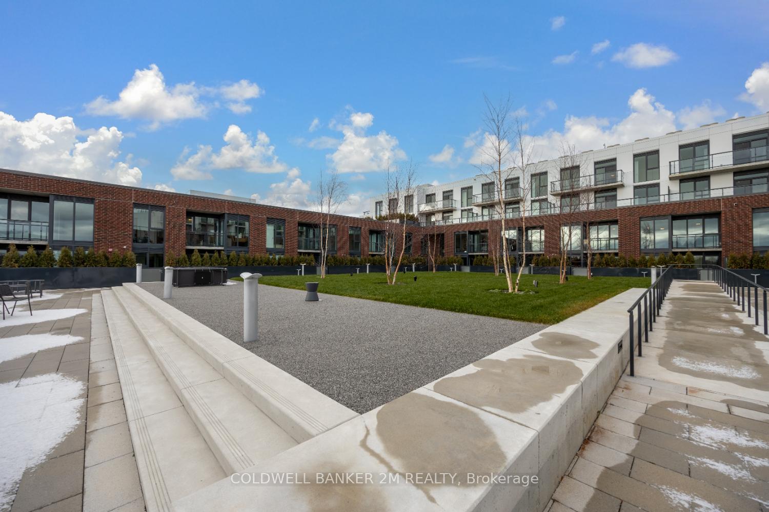 Photo 3 of Unit 311, 201 Brock Street, Whitby, Downtown Whitby — HOMEH