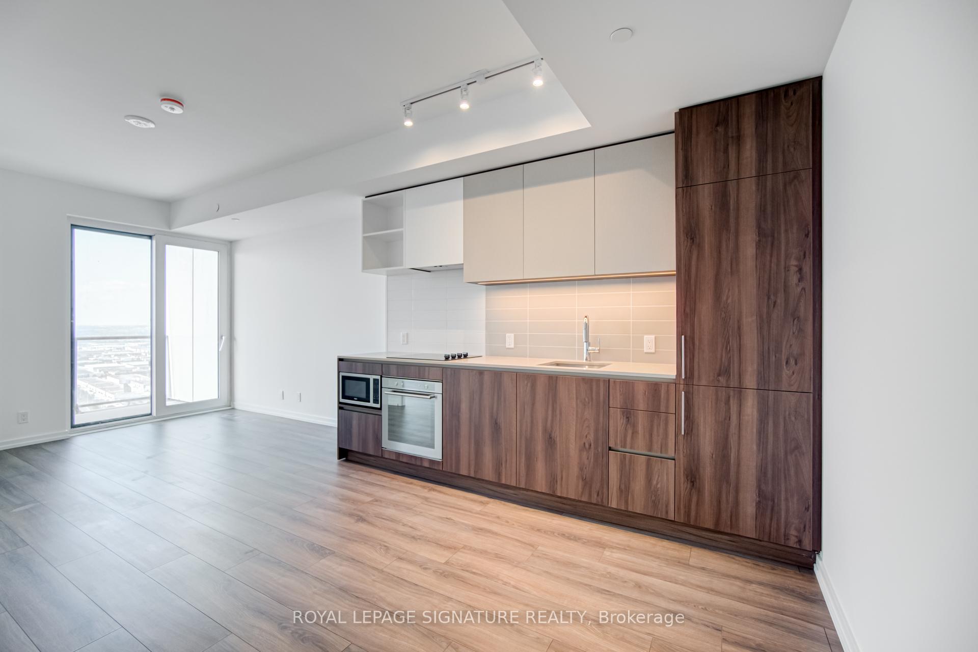 Front of Unit 4715, 1000 Portage Parkway
