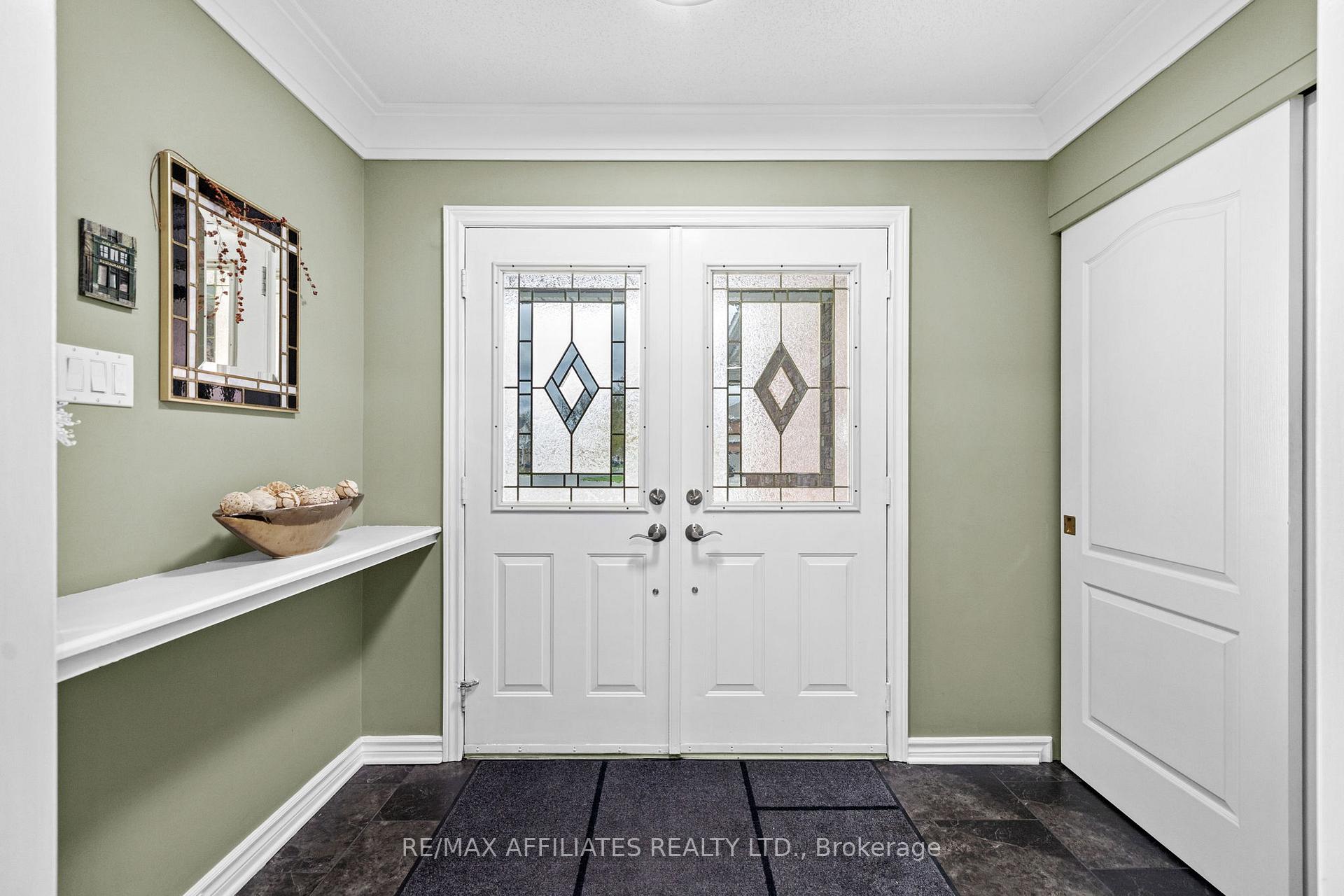 Photo 3 of 28 Sarrazin Way, Ottawa, Barrhaven - Cedargrove/Fraserdale — HOMEH