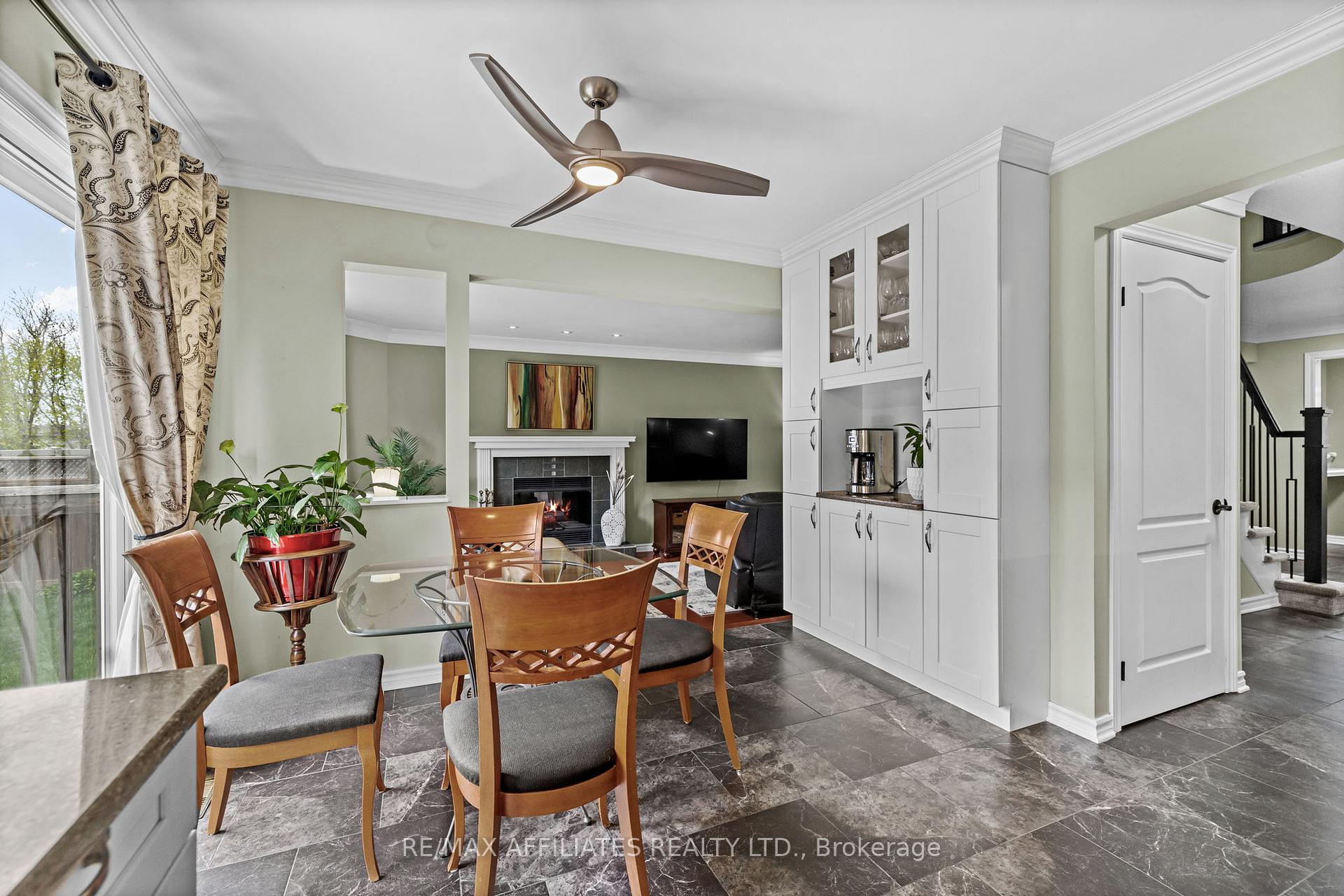 Photo 10 of 28 Sarrazin Way, Ottawa, Barrhaven - Cedargrove/Fraserdale — HOMEH