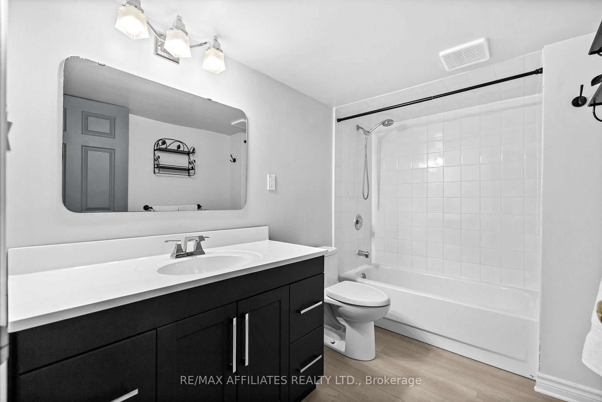 Photo 28 of 28 Sarrazin Way, Ottawa, Barrhaven - Cedargrove/Fraserdale — HOMEH