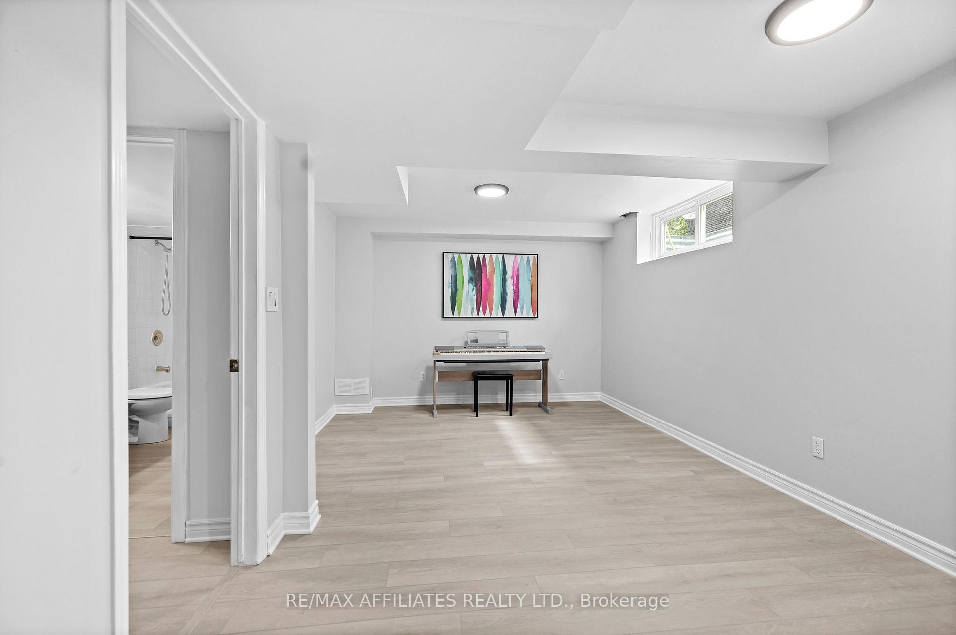 Photo 29 of 28 Sarrazin Way, Ottawa, Barrhaven - Cedargrove/Fraserdale — HOMEH