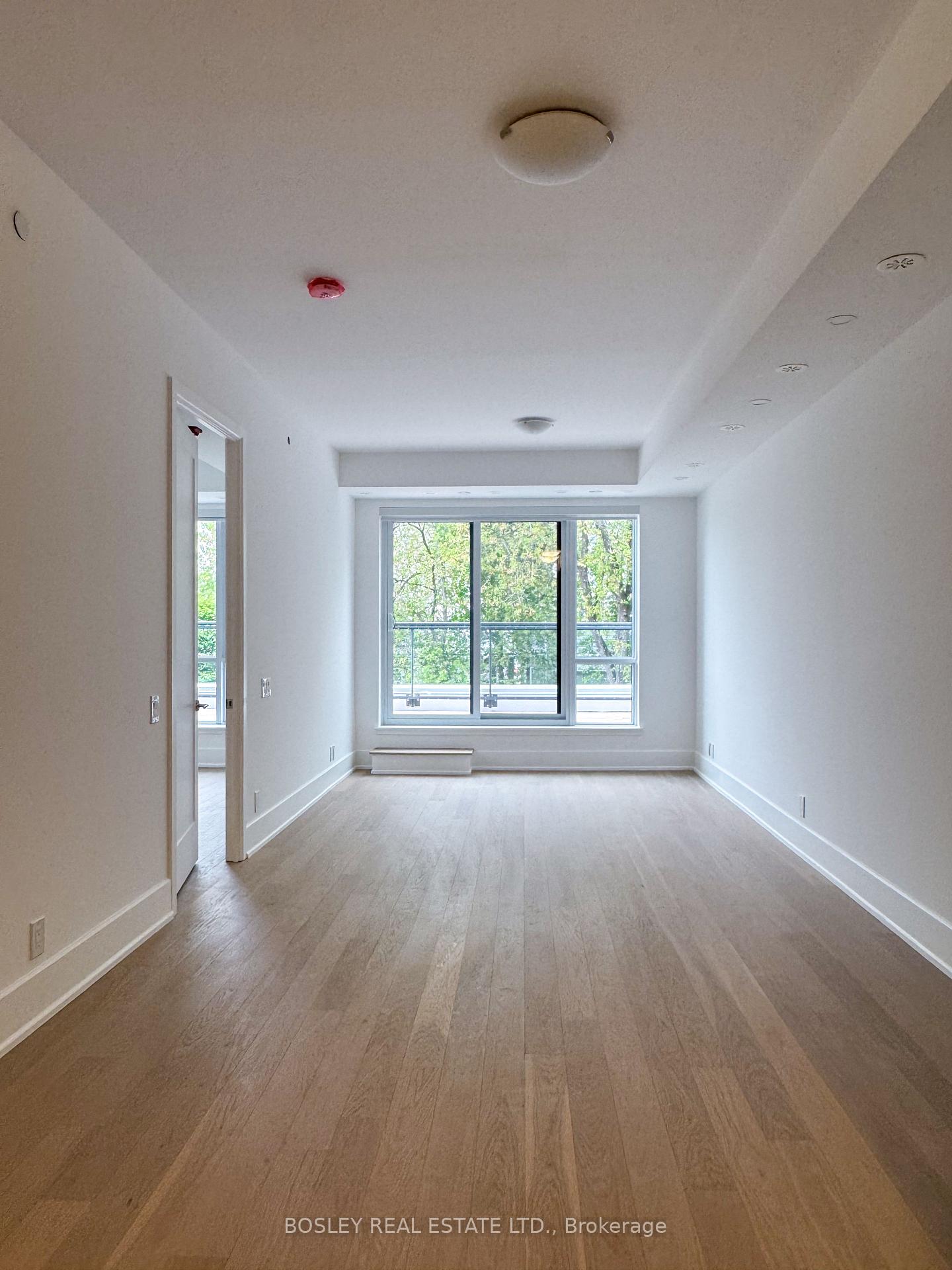 Photo 3 of Unit 302, 800 Broadview Avenue, Toronto, Playter Estates-Danforth — HOMEH