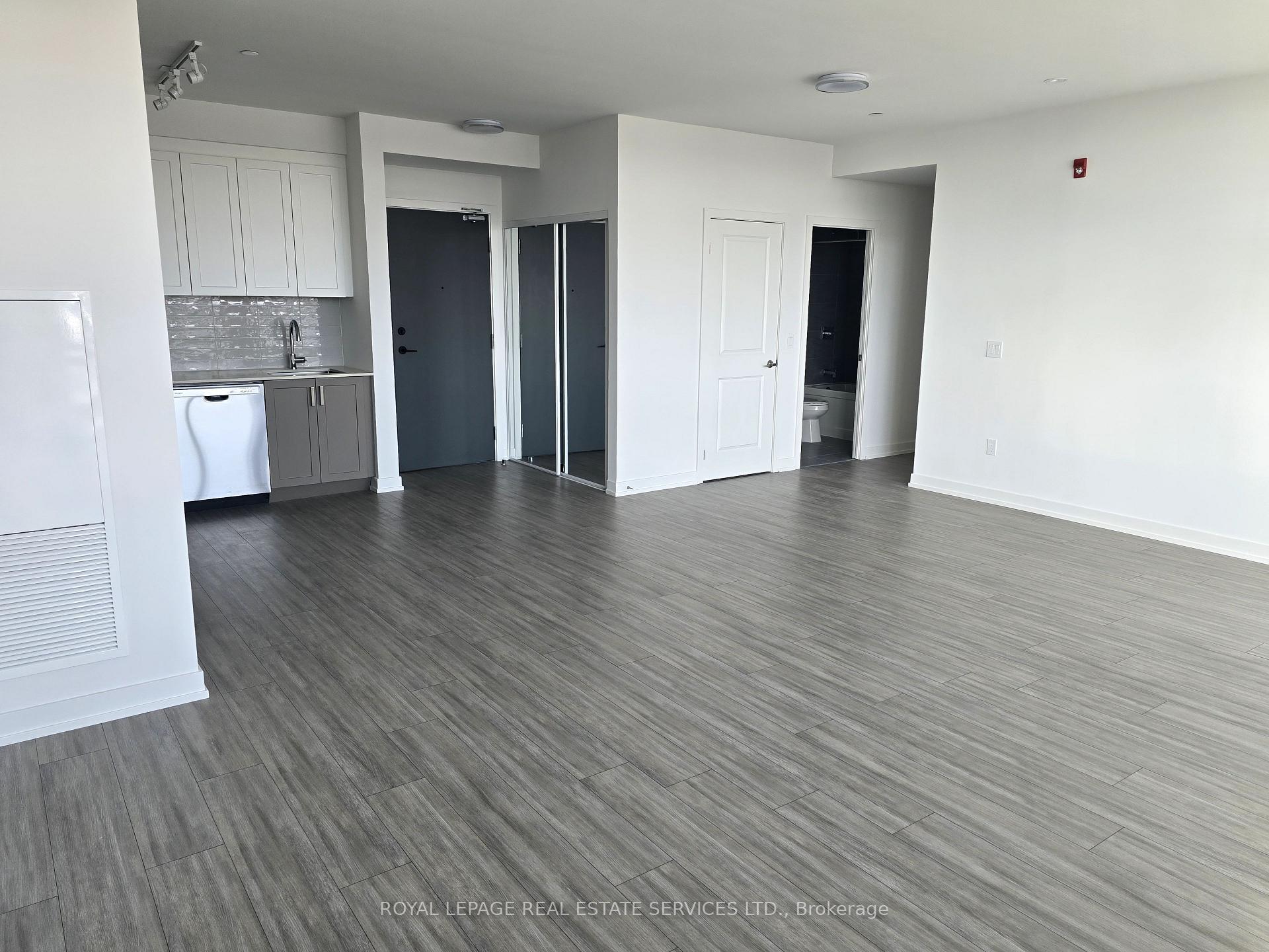 Photo 9 of Unit PH05, 1010 Dundas Street, Whitby, Pringle Creek — HOMEH