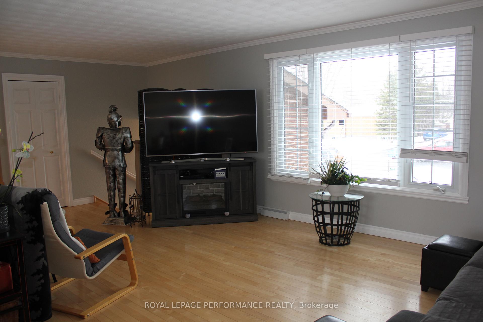 Photo 6 of 21 Colbrook Court, Cornwall — HOMEH