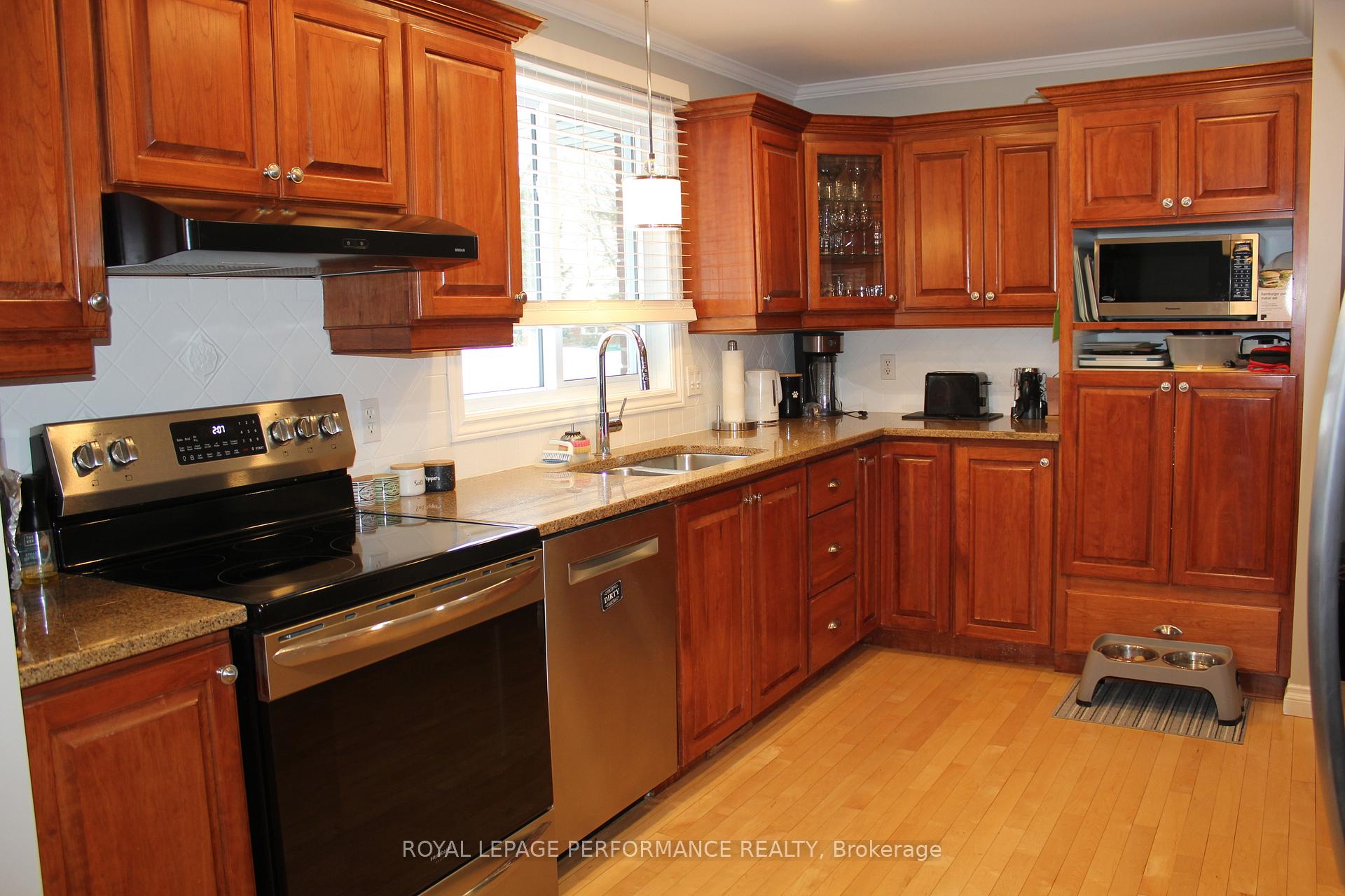 Photo 9 of 21 Colbrook Court, Cornwall — HOMEH