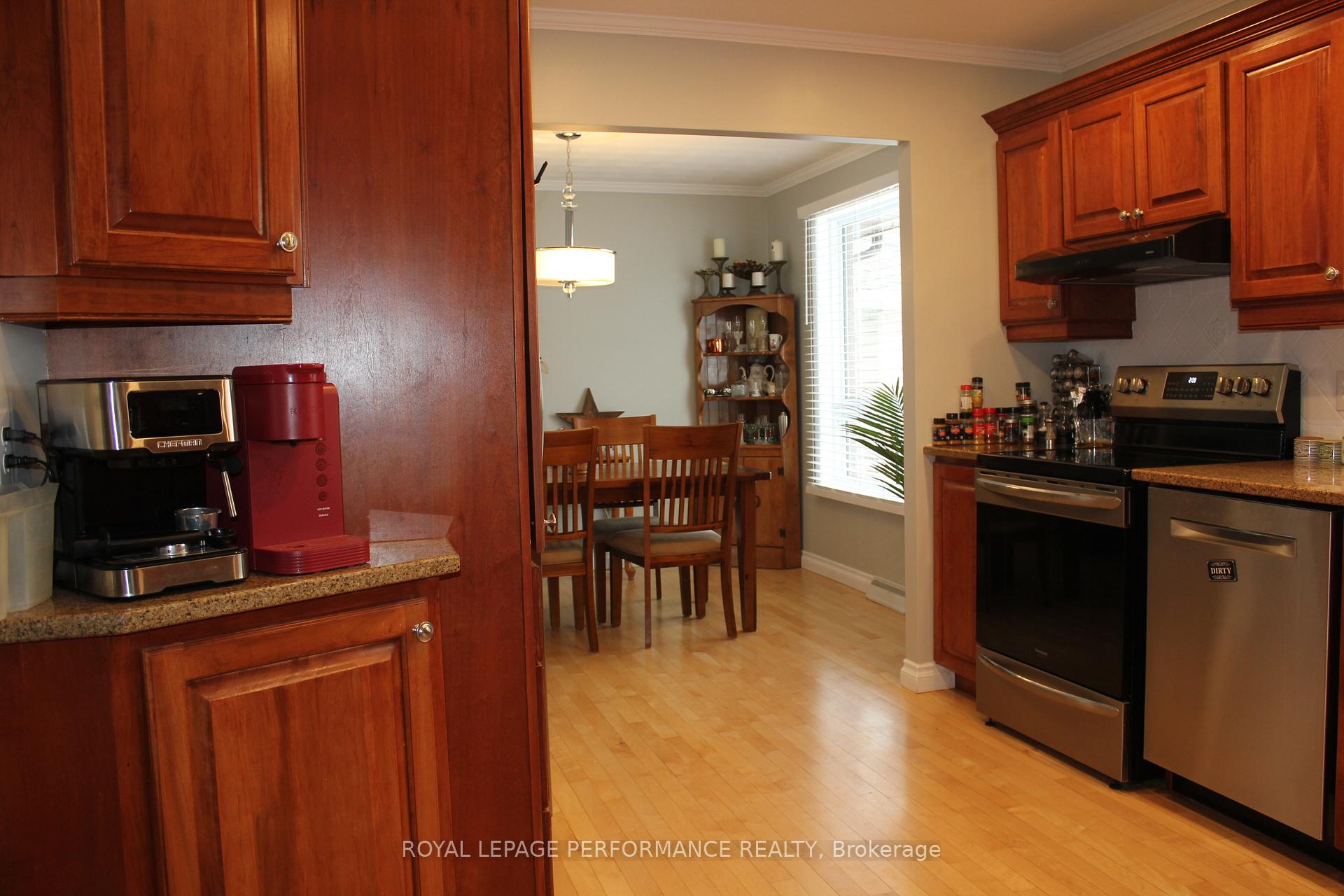 Photo 12 of 21 Colbrook Court, Cornwall — HOMEH