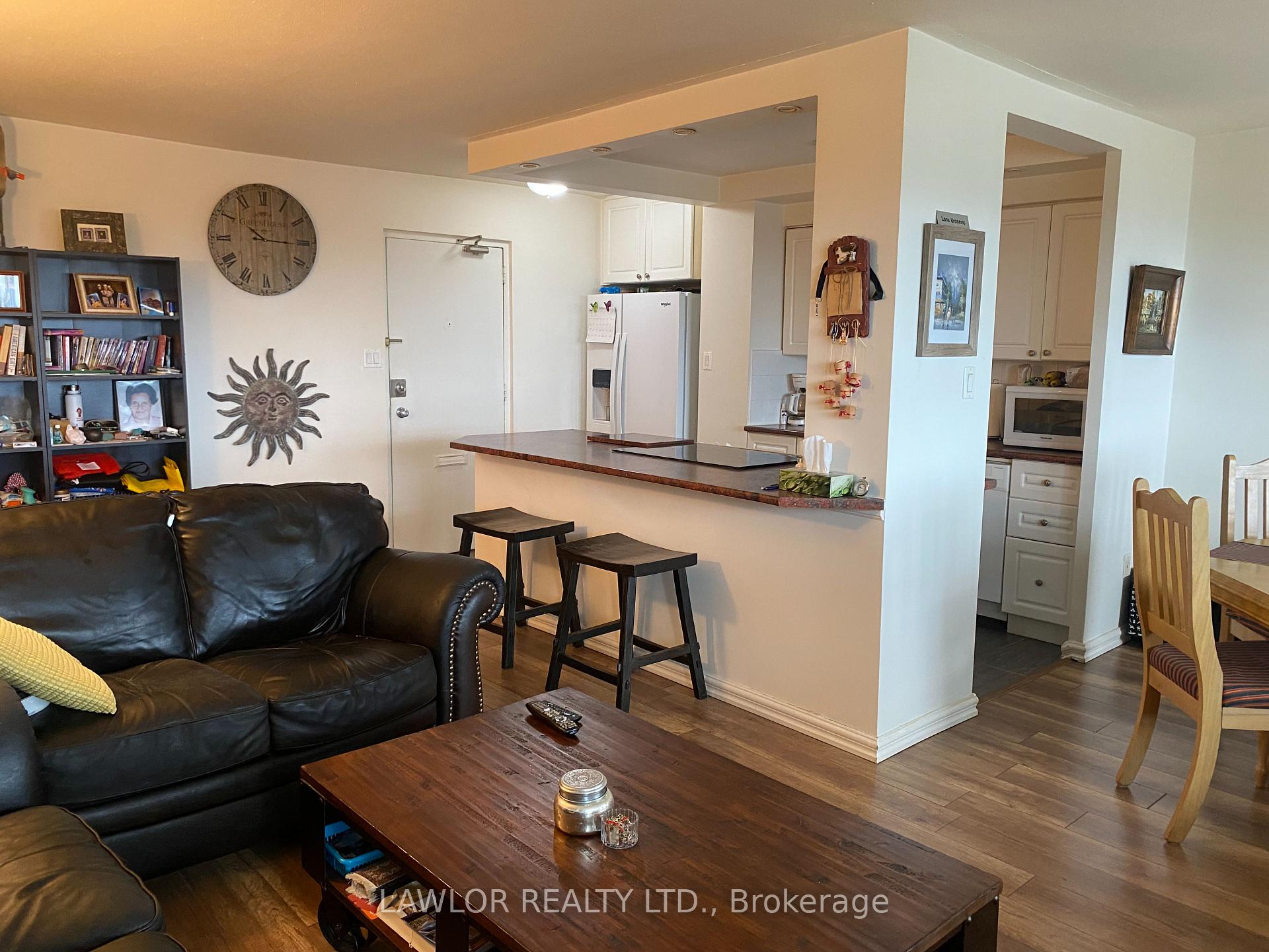 Photo 19 of Unit 908, 3311 Kingston Road, Scarborough, Scarborough Village — HOMEH