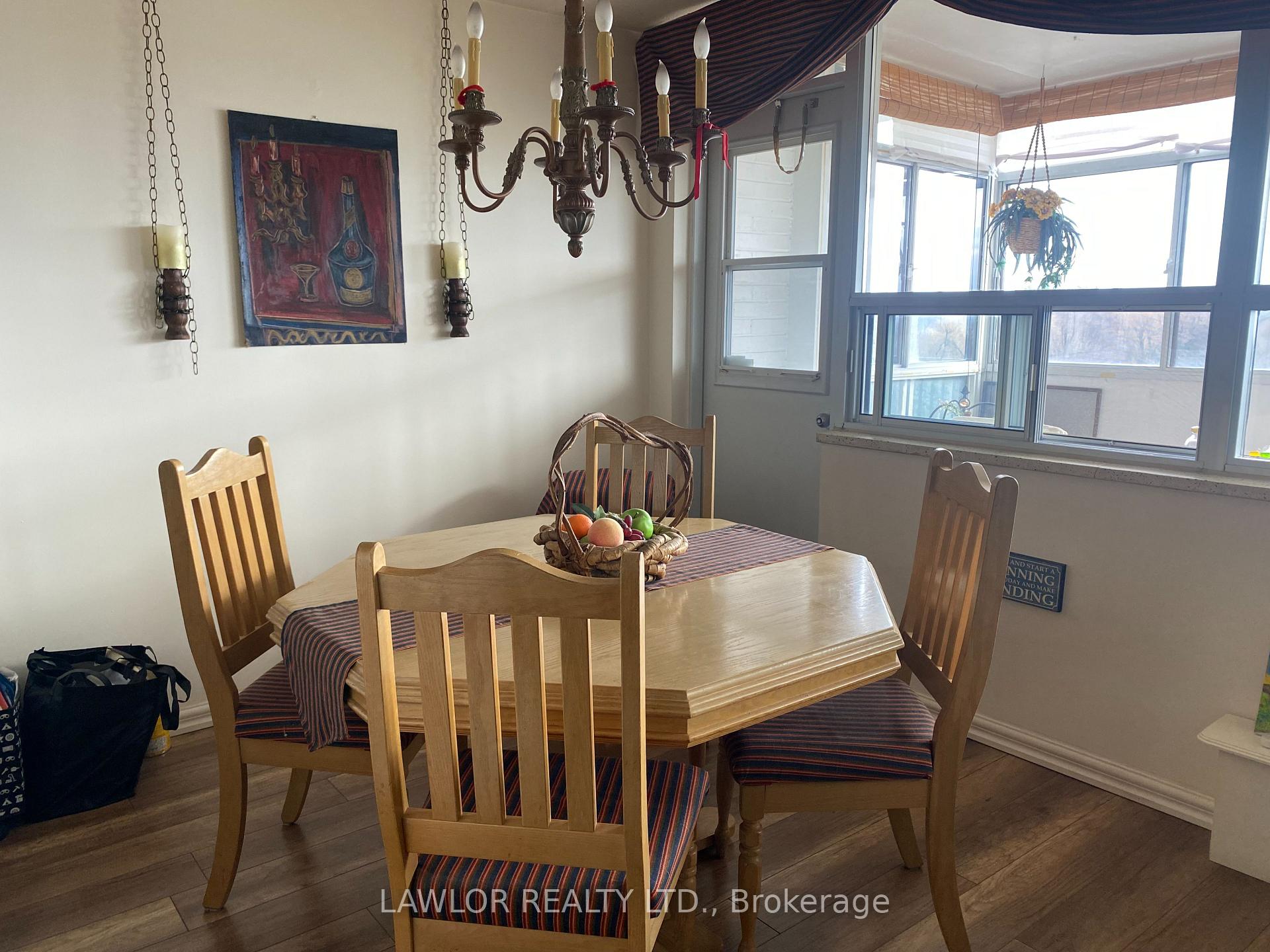 Photo 13 of Unit 908, 3311 Kingston Road, Scarborough, Scarborough Village — HOMEH