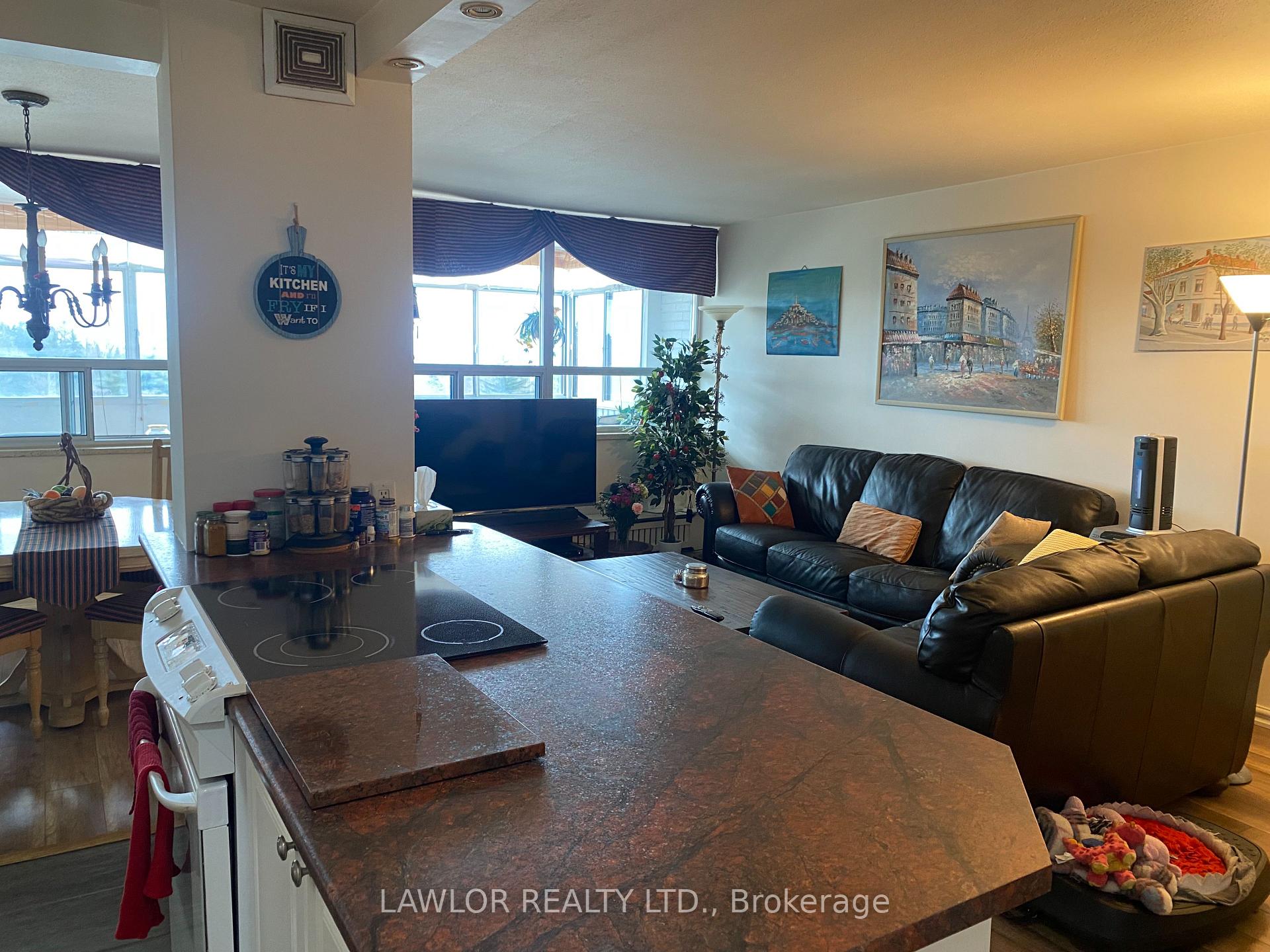 Photo 9 of Unit 908, 3311 Kingston Road, Scarborough, Scarborough Village — HOMEH