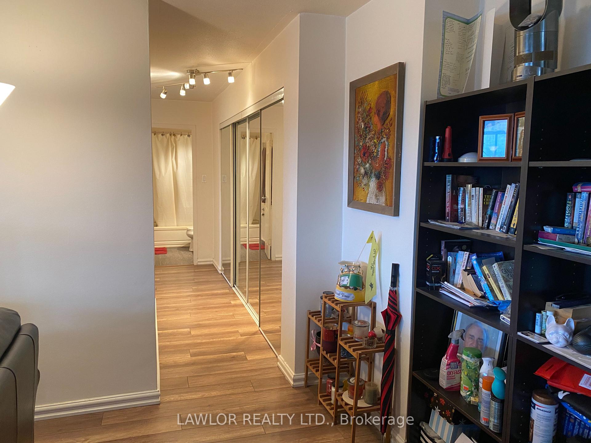 Photo 2 of Unit 908, 3311 Kingston Road, Scarborough, Scarborough Village — HOMEH