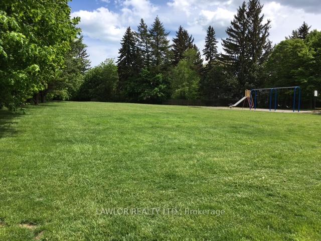 Photo 15 of Unit 908, 3311 Kingston Road, Scarborough, Scarborough Village — HOMEH