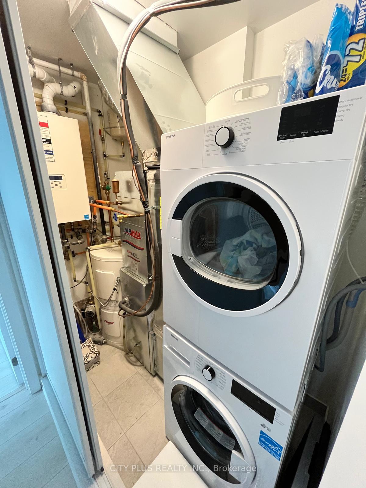 Photo 12 of Unit 302, 1 Climo Lane, Markham, Wismer — HOMEH