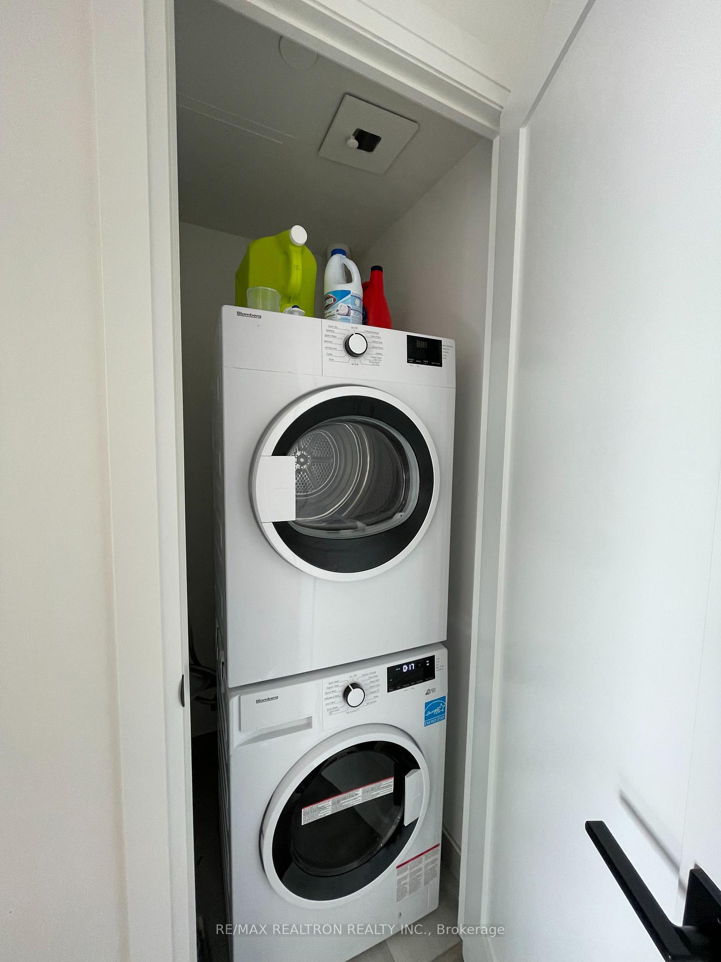 Photo 9 of Unit 711, 2369 Danforth Avenue, Toronto, East End-Danforth — HOMEH