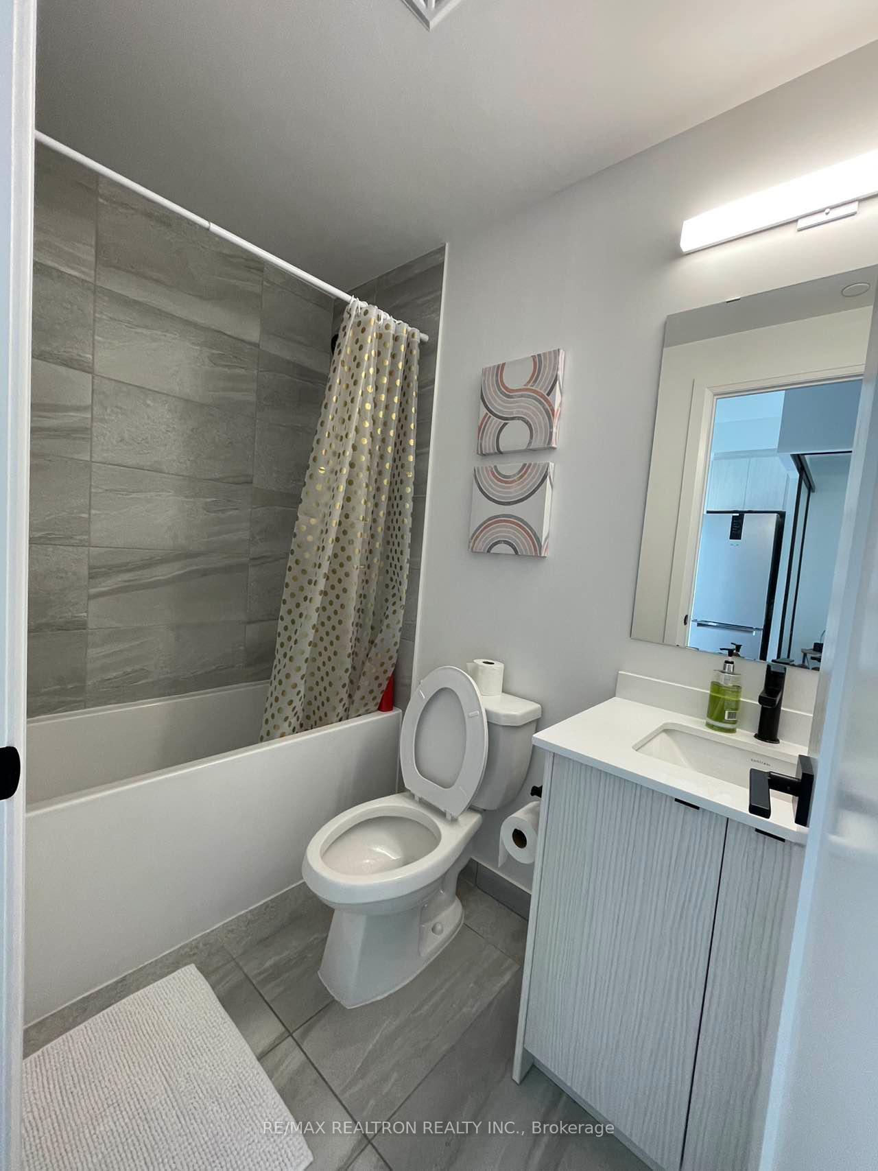 Photo 8 of Unit 711, 2369 Danforth Avenue, Toronto, East End-Danforth — HOMEH