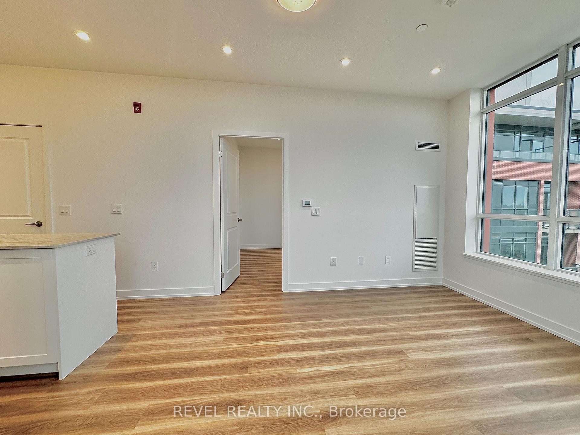 Photo 15 of Unit 504, 1010 Dundas Street E, Whitby, Pringle Creek — HOMEH
