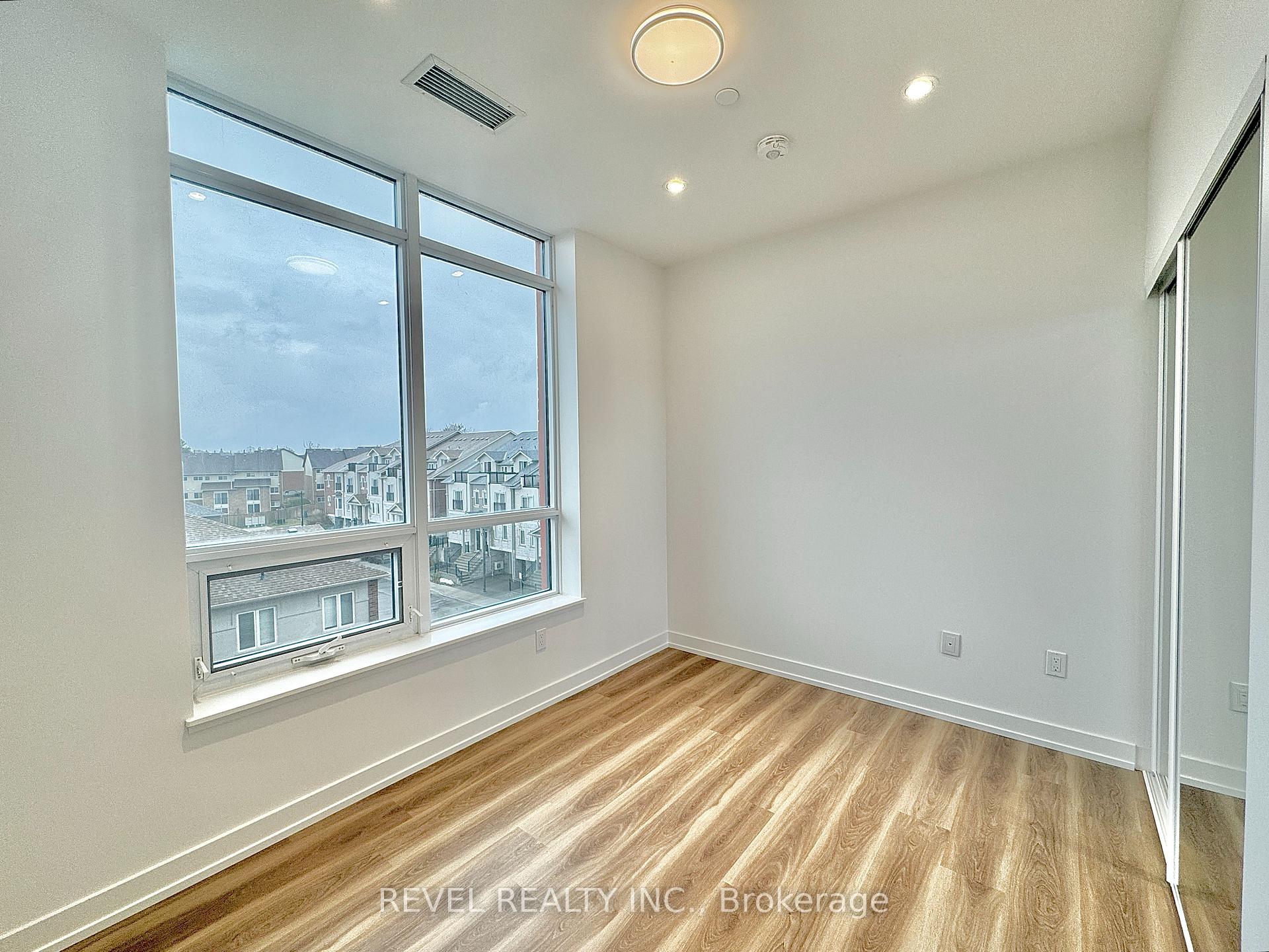 Photo 27 of Unit 504, 1010 Dundas Street E, Whitby, Pringle Creek — HOMEH
