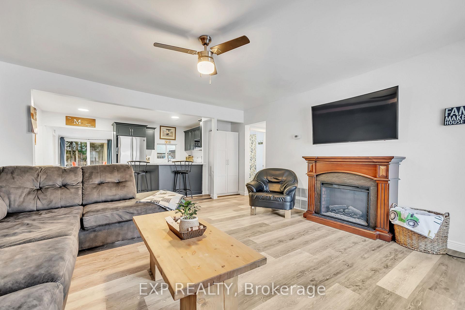 Photo 13 of 83 Byron Street, Belleville, Belleville Ward — HOMEH